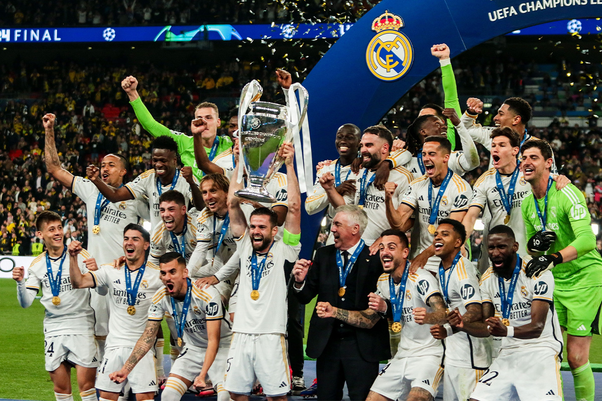 Qual è la squadra di calcio più forte al mondo? La classifica 1 Tavola da disegno 2