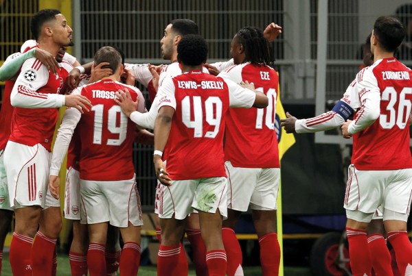 Arsenal campione Premier League festa