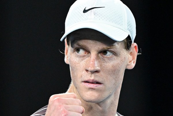 Jannik Sinner semifinale Wimbledon 2026 Struff