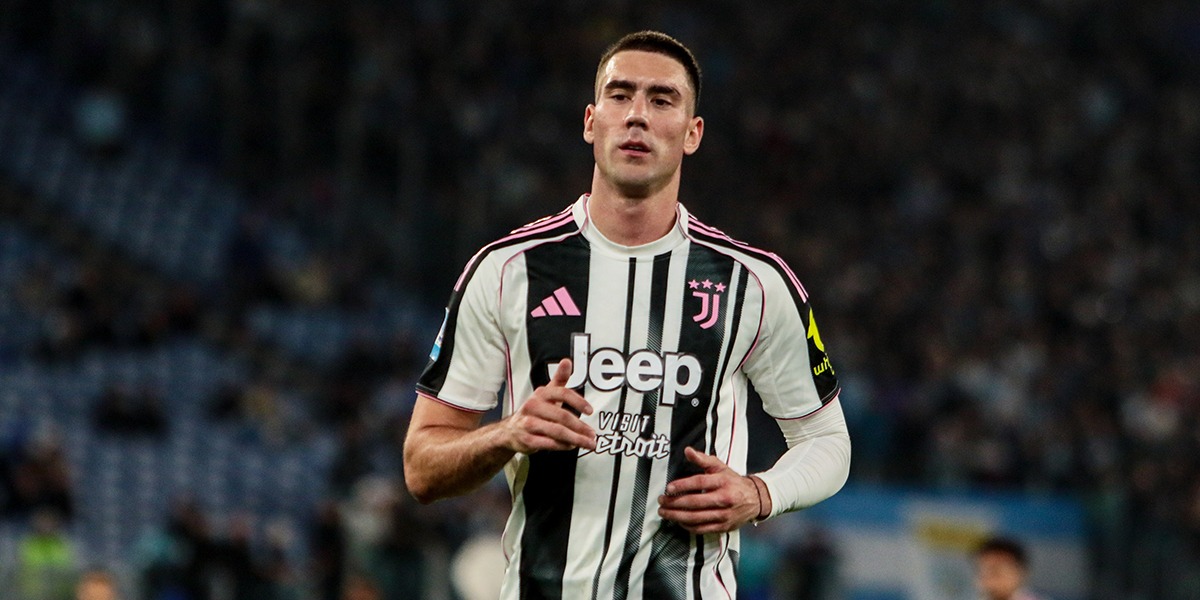 Vlahovic al Besiktas, è ufficiale: contratto e stipendio del serbo