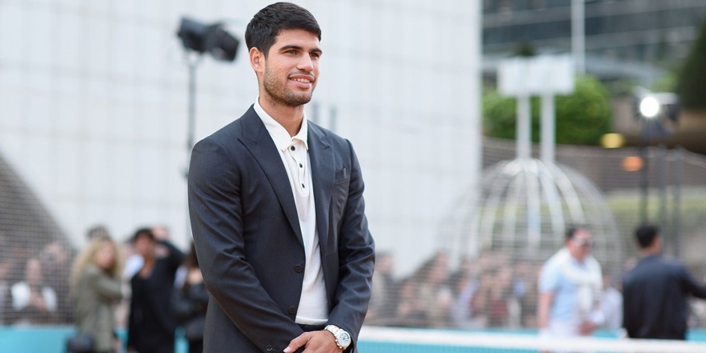 Carlos Alcaraz agli US Open 2026 di New York dopo il rientro dall’infortunio al polso.